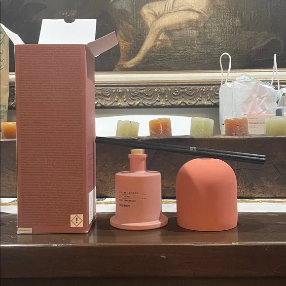 Gorgeous “Pure Spa by BLOMUS” Diffuser - Picture 5 of 8